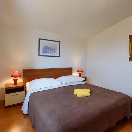 Lägenhet By The Sea Seget Vranjica, Trogir - 18229 Seget Vranjica